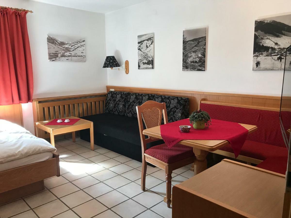 Appartements Kroell, Joker Card In Summer Included! Saalbach-Hinterglemm Exterior foto